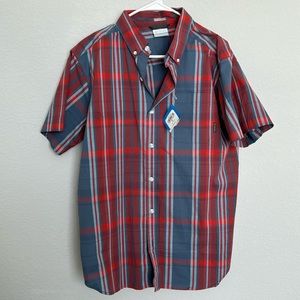NWT Men’s Columbia Short Sleeve button down shirt